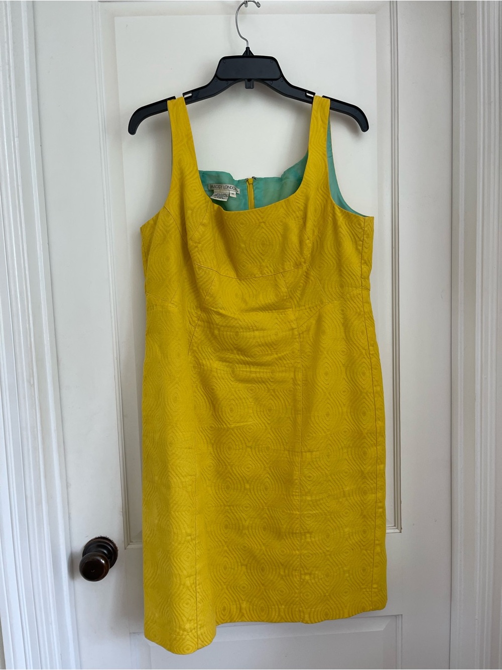 Maggie LondonYellow Sleeveless Sheath Dress size 14.